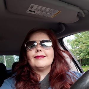 Meet your Posher, Traci